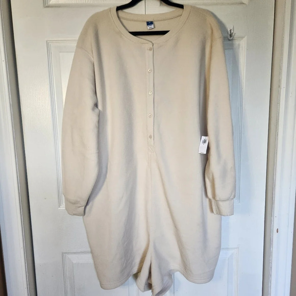 Old Navy *NWT Fleece Henley  Pajama Romper - Size 3x with 3.5-inch inseam - Picture 4 of 12
